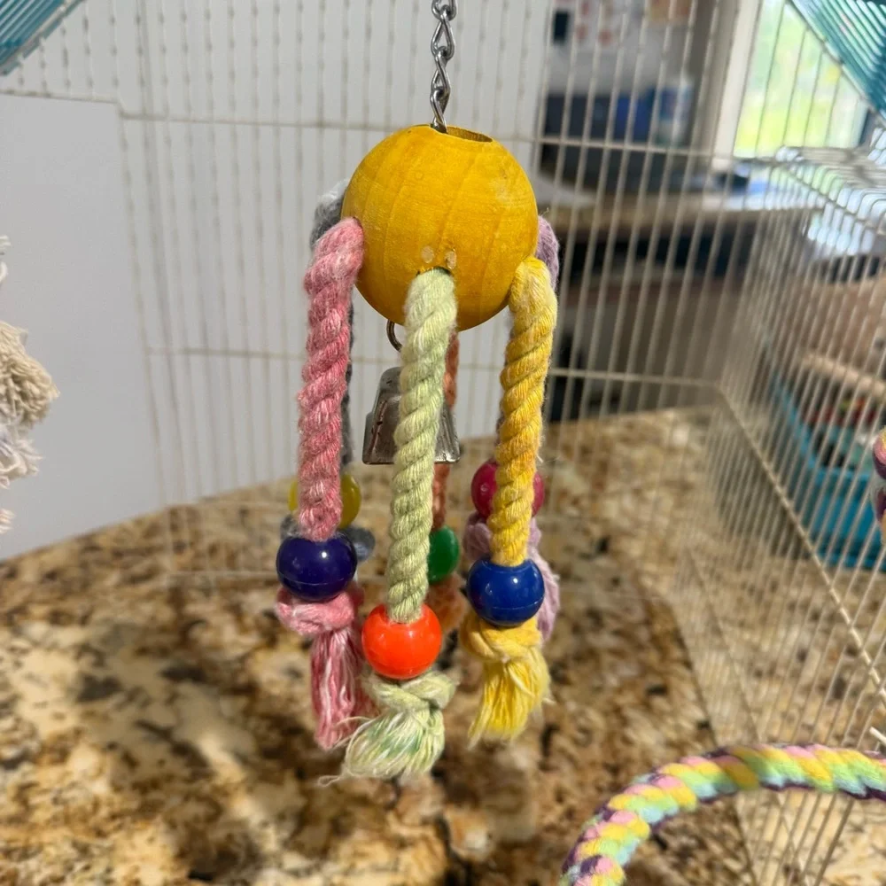 Caitec Featherland Paradise Arachnid Bird Toy, Chew toy Beak health